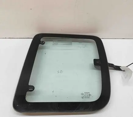Toyota Hilux (AN10, AN20, AN30) Rear side window 627120K010