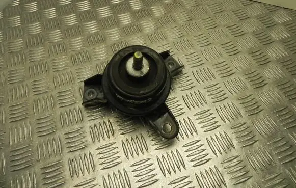 Hyundai ix20 Engine mount bracket 218151P000 VD15203