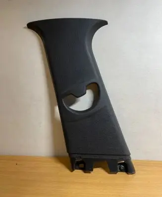 BMW 1 E81 E87 (B) pillar trim (bottom) 7070243 C3537