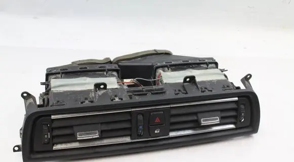 BMW 6 F12 F13 Dash center air vent grill 9197486 64229197486