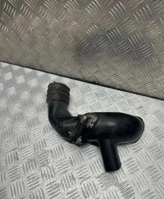 Honda CR-V Air intake duct part ATP151