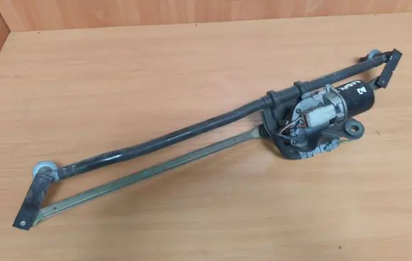 Opel Movano A Front wiper linkage and motor