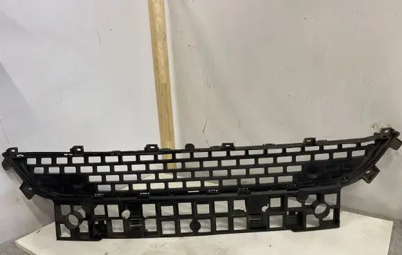 Renault Master III Front bumper lower grill 622546766R