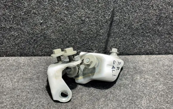 Ford Explorer VI Rear door hinge set 