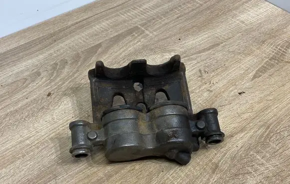 Mercedes-Benz Sprinter W906 Front brake caliper 928907