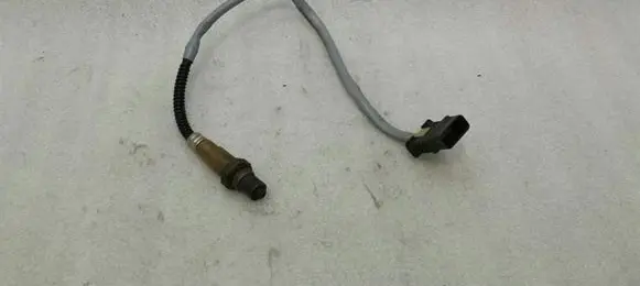 BMW 5 F10 F11 Lambda probe sensor 7589122