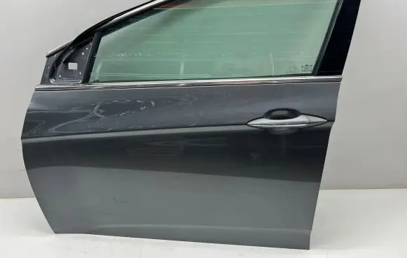 Hyundai i40 Front door