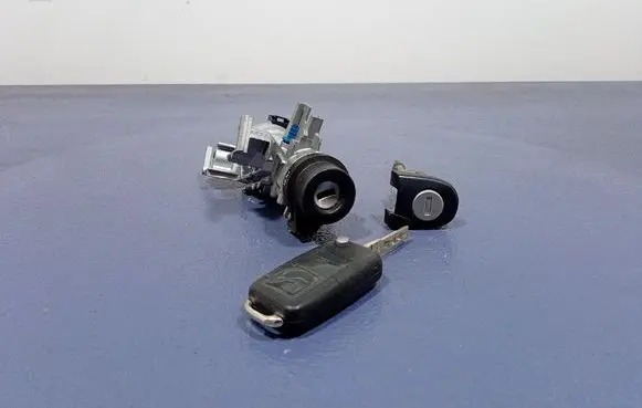 Seat Altea XL Ignition lock 1K0905851B