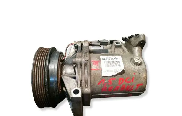 Renault Megane III Air conditioning (A/C) compressor (pump) 8201025121 M211B170041