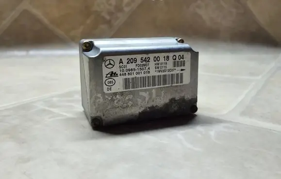 Mercedes-Benz C W203 ESP acceleration yaw rate sensor A2095420018 448801001018 10098515074