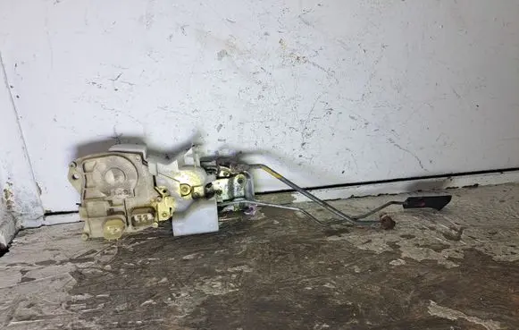 Honda Accord Front door lock