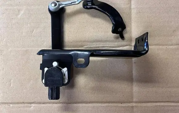 Mitsubishi Pajero Headlight ballast module Xenon
