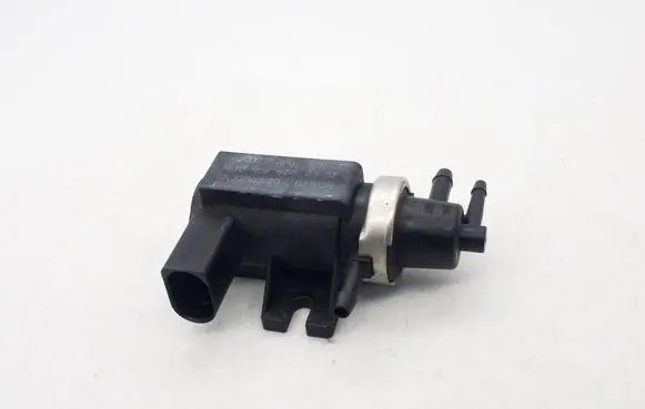 Audi A4 S4 B6 8E 8H Turbo solenoid valve 1J0906627 72280320
