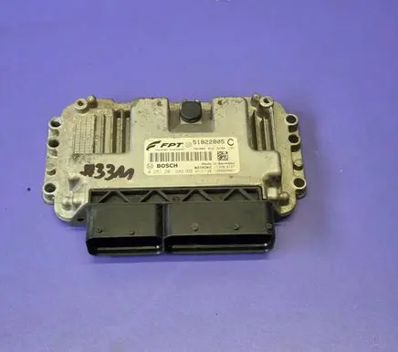 Fiat Grande Punto Engine control unit/module ECU 0261201684 51822805C 1039S24621