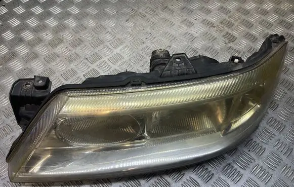 Renault Laguna I Headlight/headlamp 8200002845 89004687