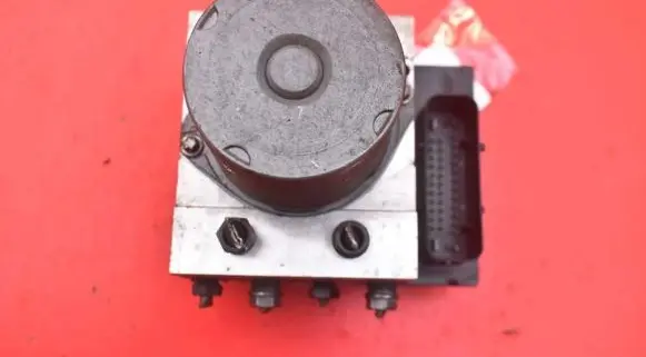 BMW 5 E60 E61 ABS Pump 6769703