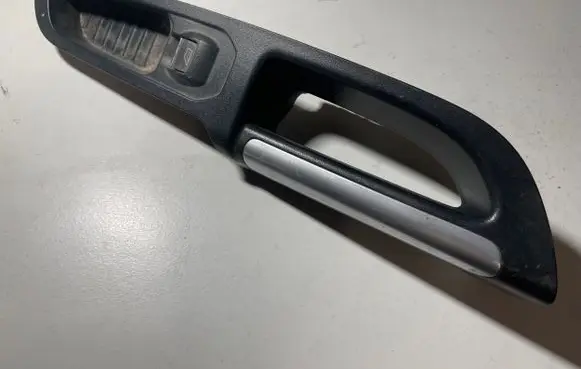 Front door interior handle