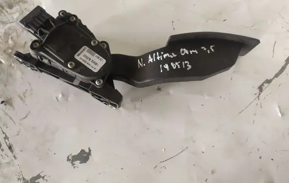 Nissan Altima Accelerator pedal position sensor 180028J000