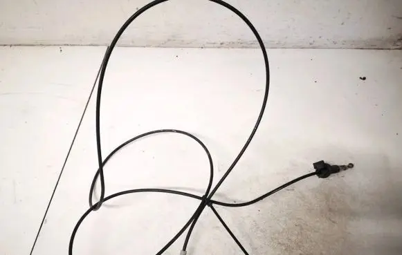 Handbrake/parking brake wiring cable