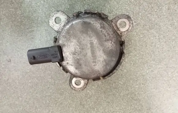 Ford Fiesta Camshaft vanos timing valve cm5G6m280fa