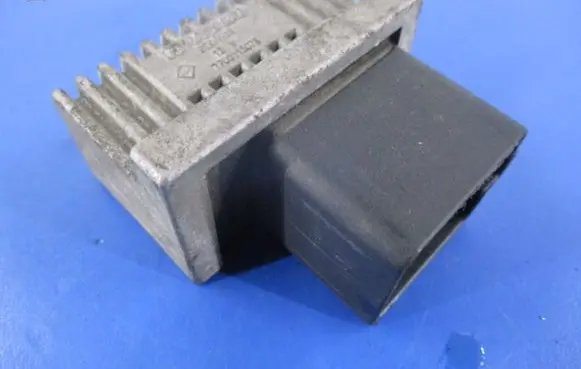 Nissan Almera Tino Other relay 7700115078