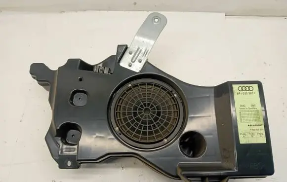 Audi A3 S3 8P Subwoofer speaker 8P4035382E 7606500261