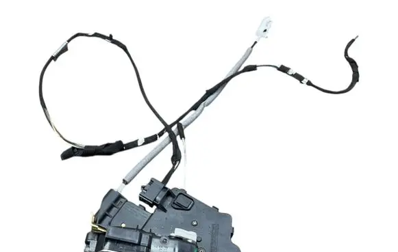 BMW 3 E46 Rear door lock 6913083