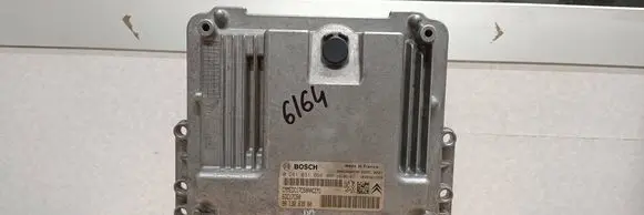 Peugeot 308 Engine control unit/module 9806460480 9813283980 0281031864