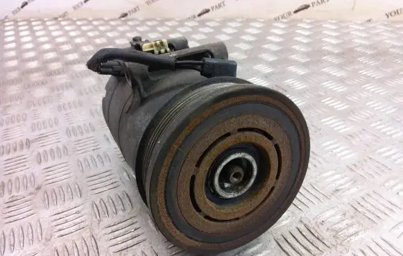 Ford Focus C-MAX Air conditioning (A/C) compressor (pump)