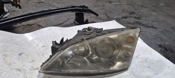 Ford Mondeo Mk III Headlight/headlamp 0301174273 1307329064 1S7113006DE