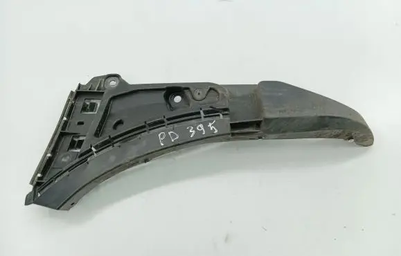 Volvo XC90 Front bumper mounting bracket 08620564