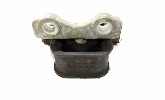 Opel Tigra B Engine mount bracket 13125208