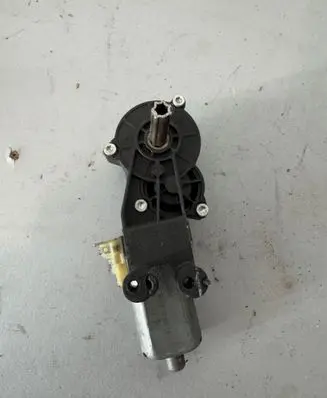 Chrysler 300 - 300C Seat adjustment motor 0390203210
