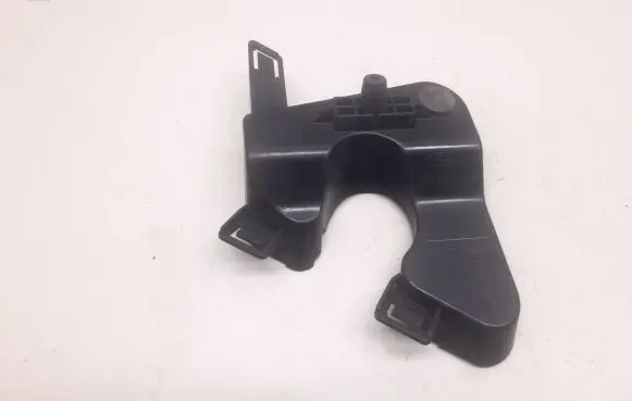 Ford Kuga I Front bumper mounting bracket 17A796AF