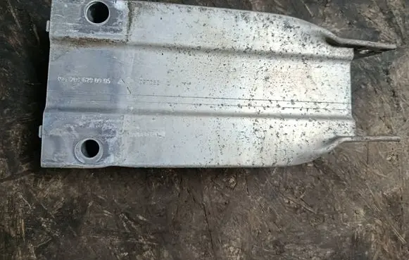 Mercedes-Benz C W204 Front bumper shock/impact absorber A2046200995