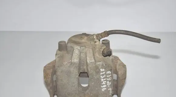 BMW 5 E39 Front brake caliper 1163386 34111163386