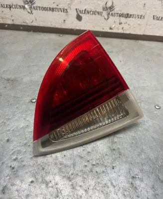 BMW 3 E90 E91 Tailgate rear/tail lights 7160063