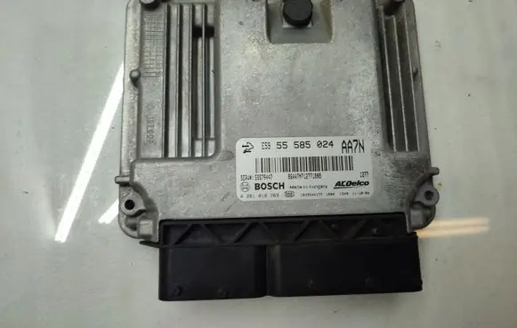 Opel Insignia A Engine control unit/module 55585024 0281018769