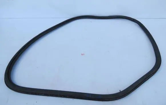Volvo S90, V90 Rubber seal rear door 32229224