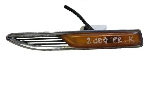 Ford Mondeo MK IV Front fender indicator light 7S7113K354BF
