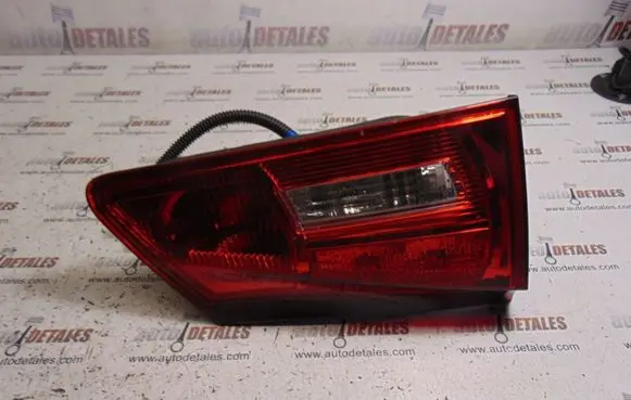 Lexus IS 220D-250-350 Tailgate rear/tail lights