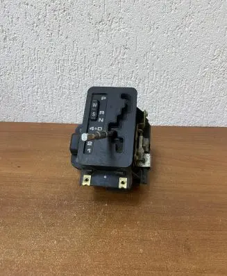 Mercedes-Benz E W210 Gear shifter/selector A2022670137 A1402670837