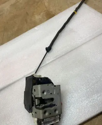 Dodge Durango Front door lock P04589921AF A5106 T4FKD3184