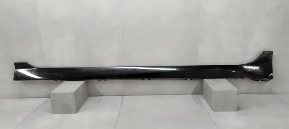 Nissan Leaf II (ZE1) Sill/side skirt trim 768516WL2 GG4400275CC