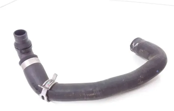Mercedes-Benz R W251 Engine coolant pipe/hose A2515001575