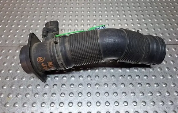 Skoda Fabia Mk1 (6Y) Mass air flow meter S27705798 038906461B 028002531