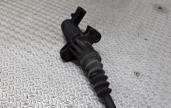 Citroen Jumper Clutch slave cylinder 1331568080