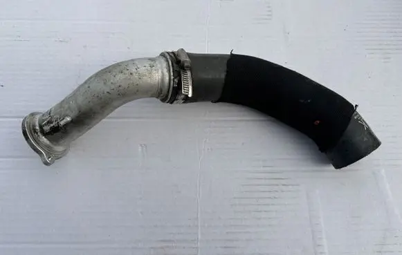 Audi Q7 4M Intercooler hose/pipe 4M0145738T