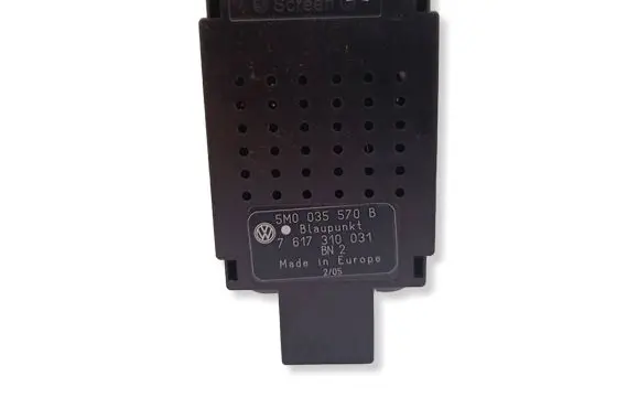 Volkswagen Golf V Aerial antenna amplifier 5M0035570B 7617310031