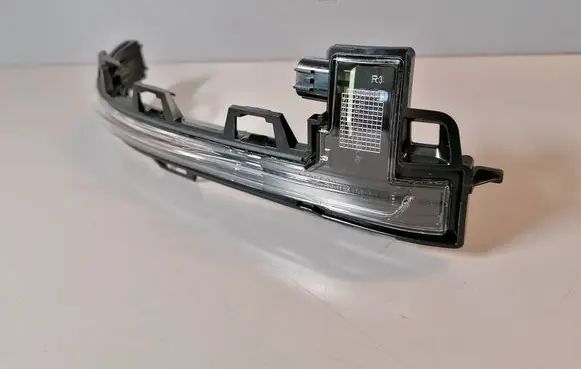 BMW X5 G05 Mirror indicator light 7441440 63137441440